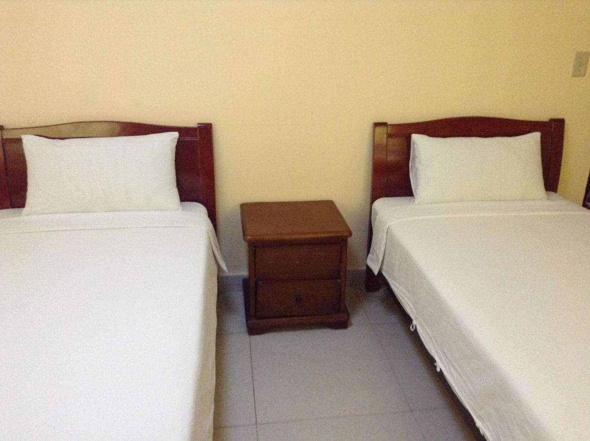 Hotel Cristina โบกัสทาวน์ ภายนอก รูปภาพ