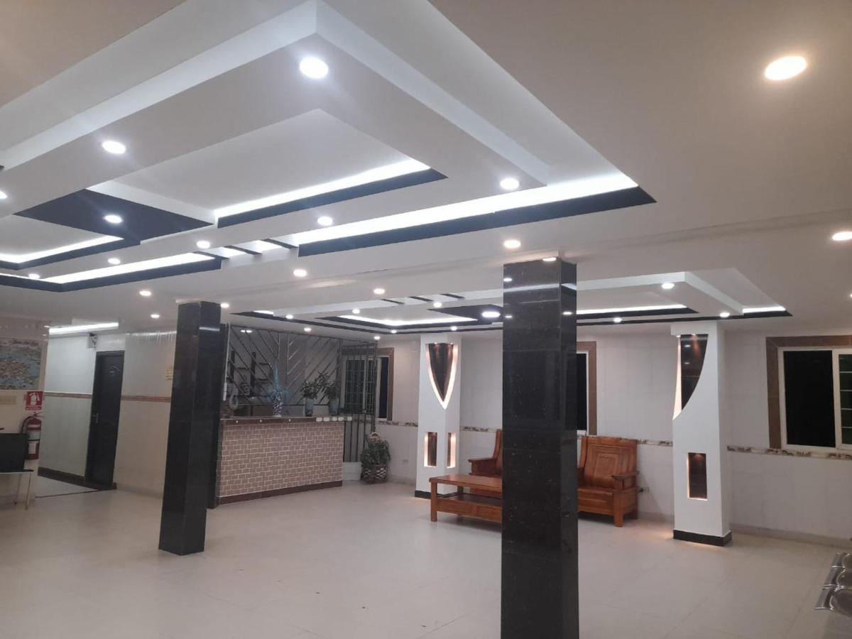 Hotel Cristina โบกัสทาวน์ ภายนอก รูปภาพ